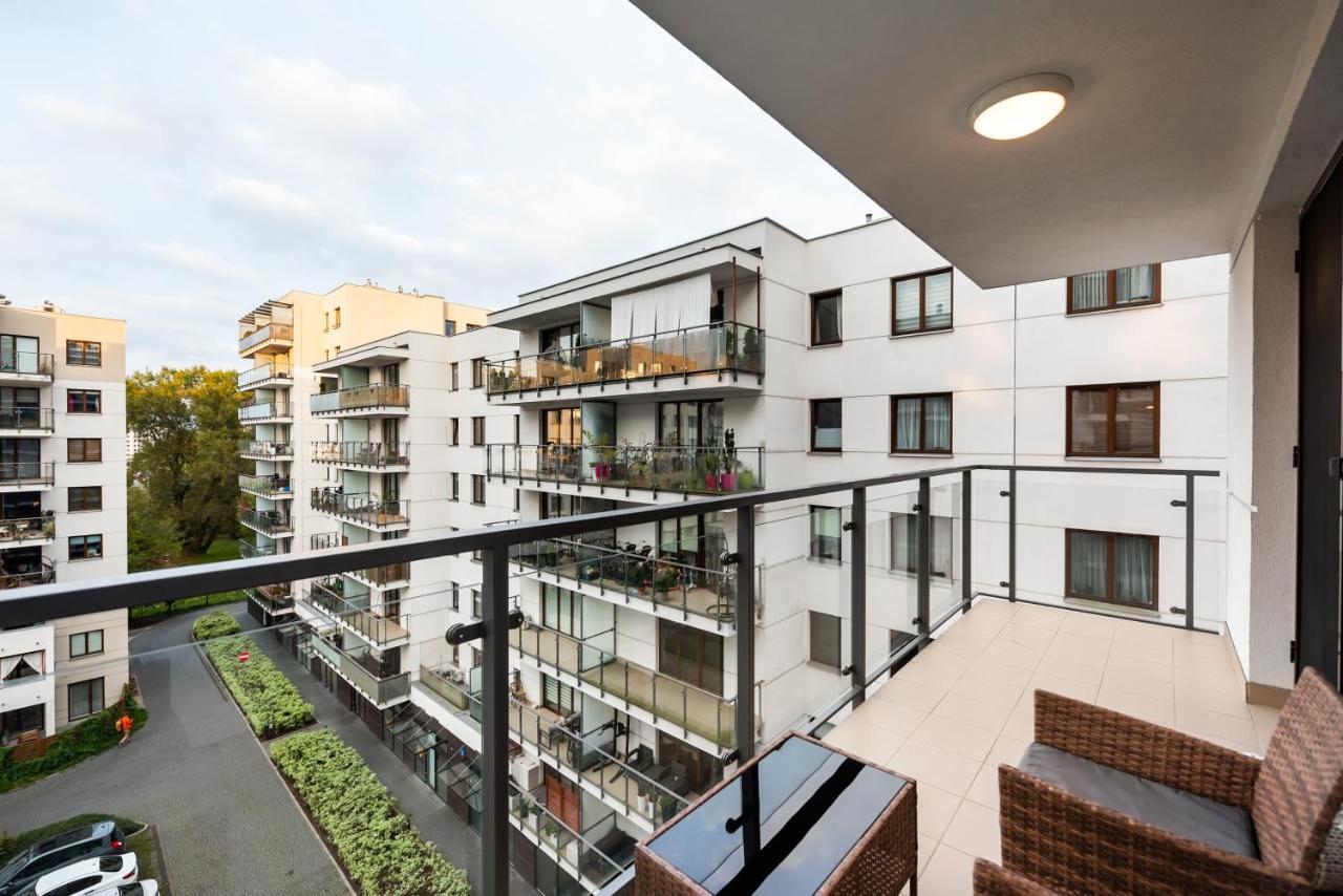 Sokratesa Estate Ideal Apartment Варшава Екстер'єр фото
